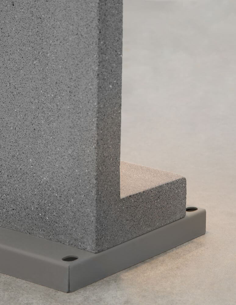 Grante Außenwegeleuchte GU10 Grau IP65 Detailansicht des Beton- und Aluminium-Designs.