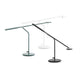 Modulare LED-Tischleuchten Flow in Schwarz, Weiß und Grün, elegant und flexibel einstellbar.