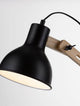 Grou Tischleuchte E27 in schwarz mit hellem Holzarm und On-Off-Schalter, ideal für LED-Leuchtmittel.