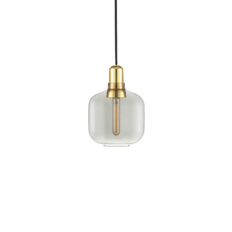 Lampa wisząca Amp L dymione szkło, mosiądz z nostalgiczny designem i szlachetnymi materiałami.