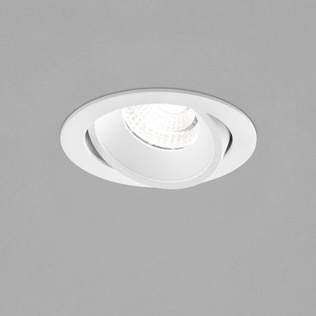 LED Decken-Einbauleuchte Sid Weiß 890lm IP65 in Decke eingebaut, dimmbar, für Innen- und Außenbereiche geeignet.