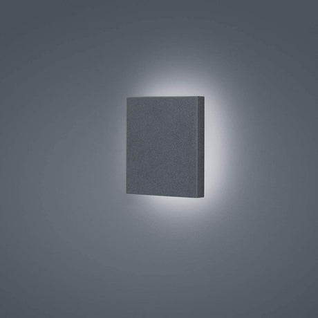 LED Außen-Wandleuchte Air IP65 Graphit an der Wand, quadratisch und modern gestaltet, energiesparend mit LED.