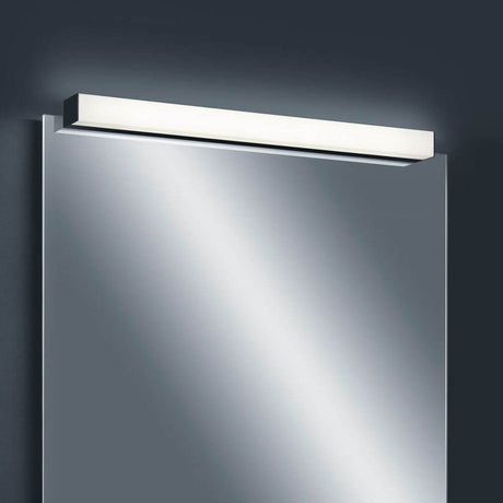 LED mirror lamp Lado 60cm 1040lm black warm white mounted on a mirror