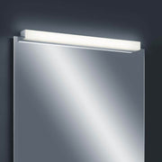LED Spejllampe Lado 60cm 1040lm krom varm hvid monteret på et spejl