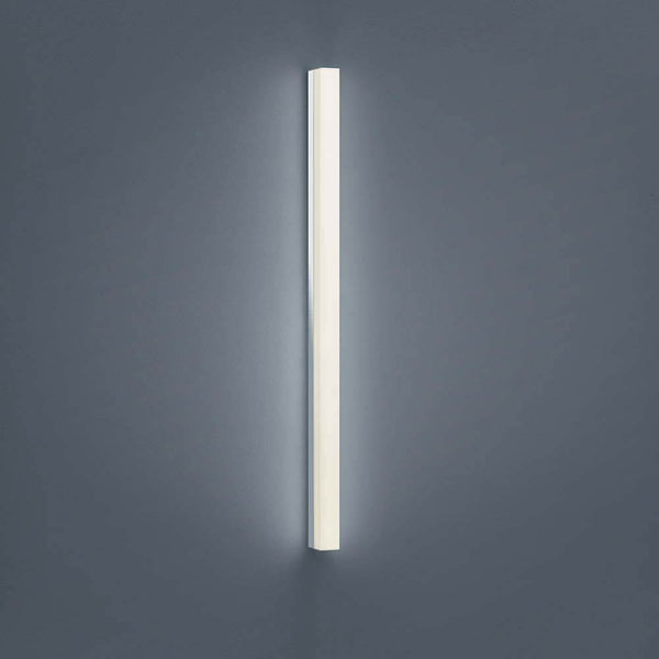 LED Spiegellampe Lado 90cm 1560lm Chrom Warmweiß an einer Wand montiert.