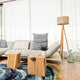 Holz Stehlampe 163cm mit Heuschirm in modernem Wohnzimmer mit gemütlicher Atmosphäre
