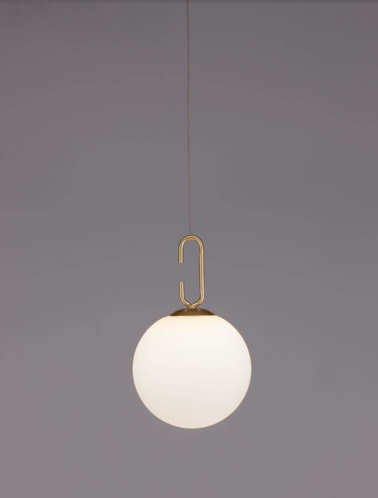 Hook LED Pendelleuchte Ø 18cm 3000K Gold-Gebürstet, Weiß – elegante Pendelleuchte in modernem Design.