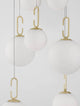 Hook LED Pendelleuchte 7-flammig Ø 56,6cm 3000K Gold-Gebürstet, Weiß in modernem Design mit Glas- und Metallschirm.