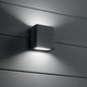 Argo LED Außen-Wandleuchte IP65 an einer Wand montiert, sorgt für stilvolle Außenbeleuchtung.