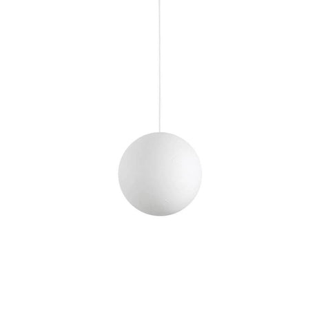 Moderne Carta Pendelleuchte Weiß, schlichte, runde Form in klassischem Weiß für stilvolles Wohndesign.