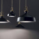Eris Pendelleuchte Metall in verschiedenen Designs und Schwarz - elegante Hängeleuchten für modernes Interieur.