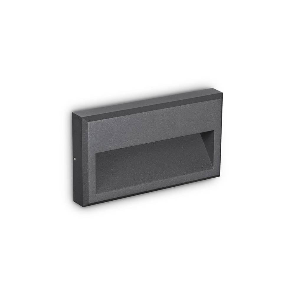Febe LED Außen-Wandleuchte IP65 in modernem, schlichten Design für die Außenmontage.