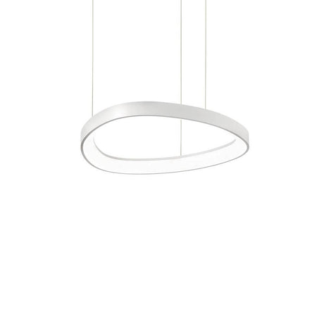 Gemini LED Ring Pendelleuchte in modernem, minimalistischem Design und sanfter Beleuchtung.