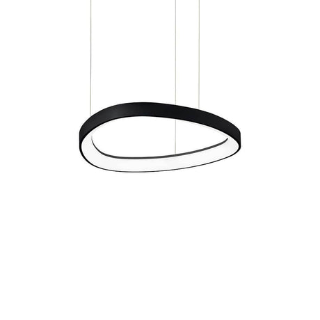 Gemini LED Ring Pendelleuchte in elegantem Schwarz, schwebend im Raum, modern und stilvoll.