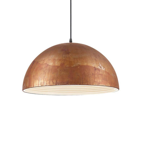 Hängeleuchte Folk Sp1 D50 aus Kupfer mit halbrunder Form und modernem Design, ideal für stilvolle Innenräume.