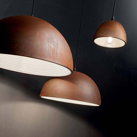 Hängeleuchte Folk Sp1 D50 in Kupferoptik, innovative Beleuchtung für modernes Interieur.