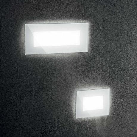 Indio innfelt utendørs vegglampe IP65 