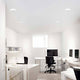 Off LED Einbau-Spot 28W in modernem Büro mit hellem, minimalistischen Design.