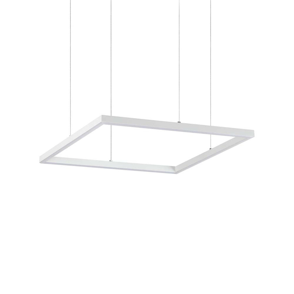 Oracle Slim LED Pendelleuchte Square in rechteckiger Form, modernes Design, schwebend aufgehängt.