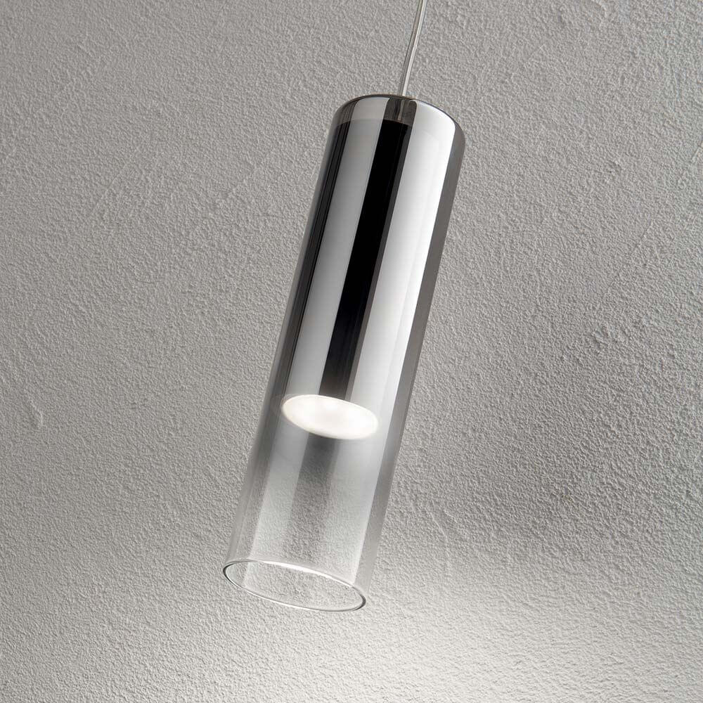 Pendelleuchte Look Klein Sfumato Chrom in glänzendem Chromdesign mit klarem Glasschirm.