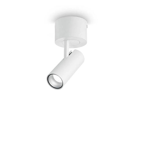 Play LED takspot i moderne, hvitt design for stilfull belysning.