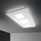Stylische Relax LED Deckenleuchte mit drei quadratischen Lichtquellen an einer modernen Decke.