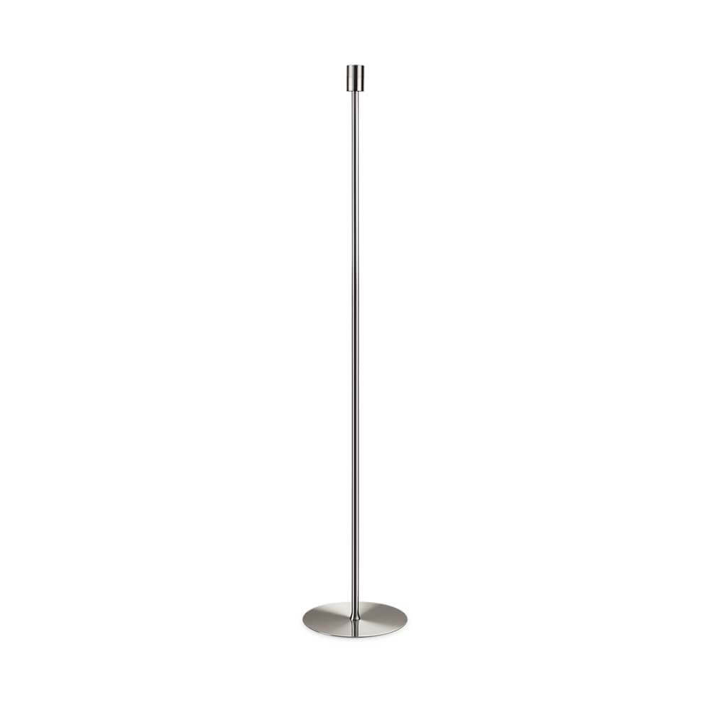 Moderne Set Up Stehleuchte aus Edelstahl mit minimalistischer Form und stabiler Basis.