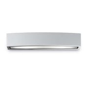Wandleuchte Andromeda Ap2 in Grau, modernes Design mit geschwungener Form und integriertem Lichtschlitz, Frontansicht