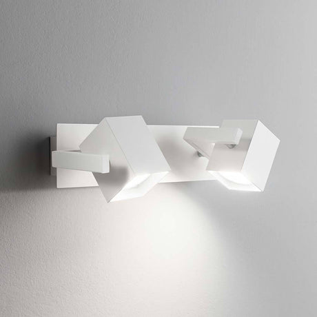 Wall light Mouse Ap2 White with a modern, cubic design on a grey wall.