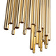 Wandleuchte Pan 2-flammig Goldfarben, Klar mit glänzenden goldfarbenen Rohren, die Licht reflektieren.