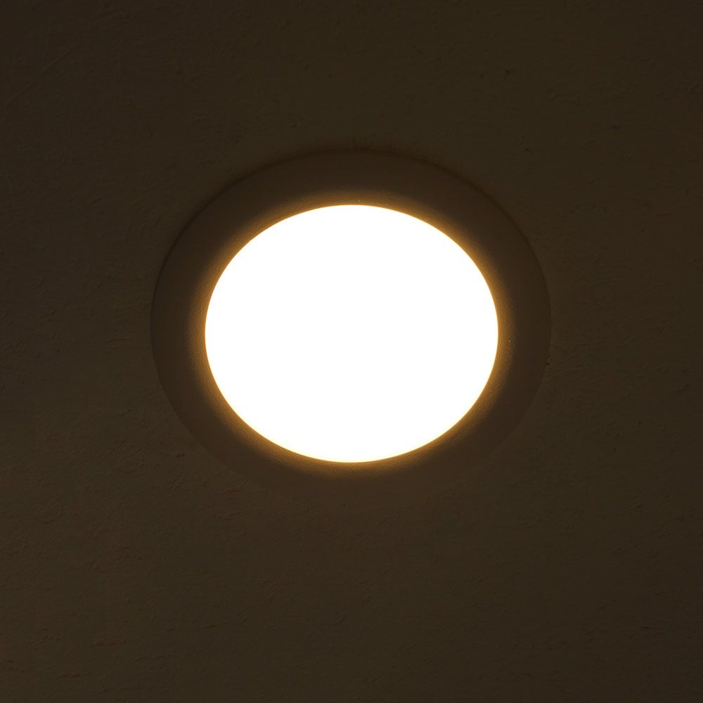 Indirect recessed LED panel 1030lm dimmable Ø 17.3cm warm white