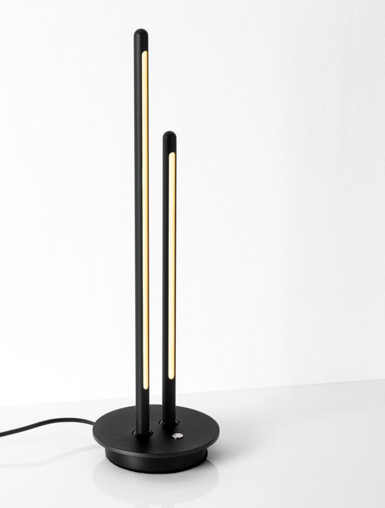 Intec LED Tischleuchte 2-flammig Ø 15cm 3000K, moderne Tischleuchte mit zwei Lichtquellen und elegantem Design.