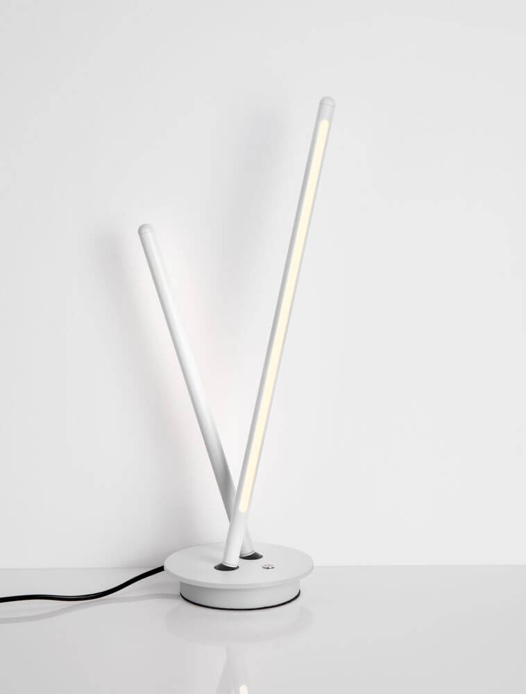 Intec LED Tischleuchte 2-flammig Ø 15cm 3000K mit modernem Design und energiesparenden LEDs.