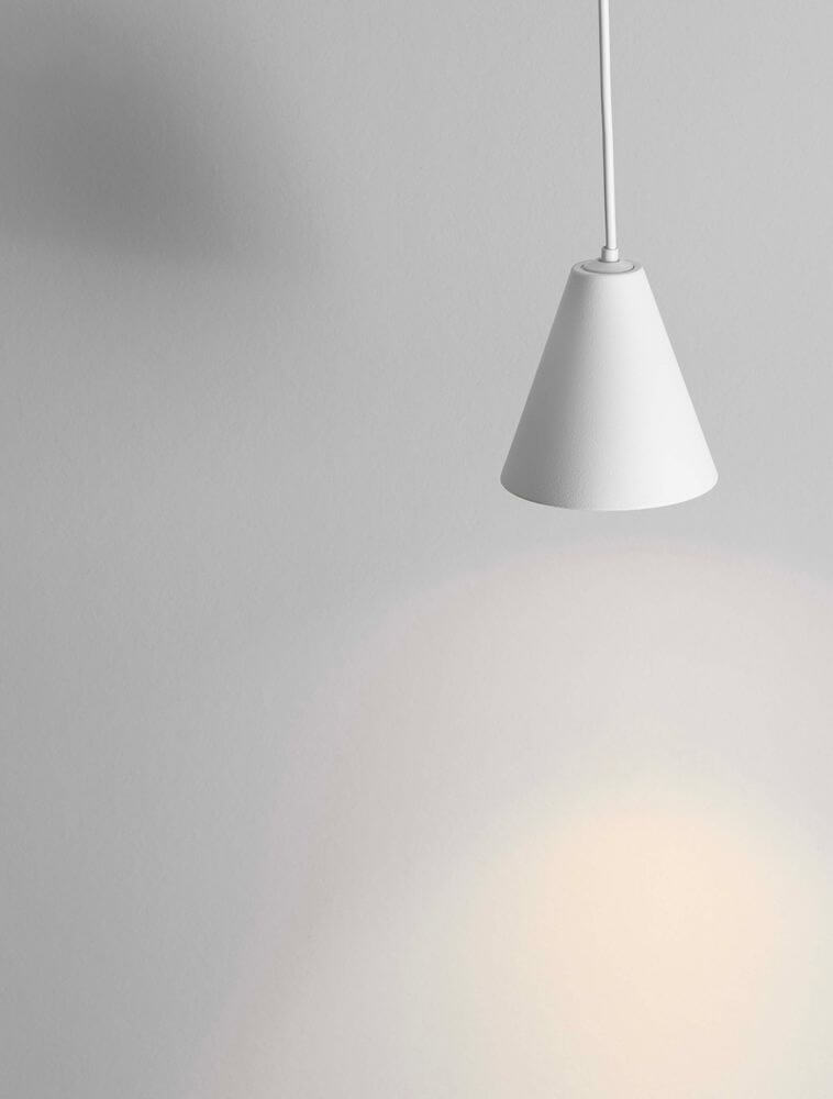 Irmos Pendelleuchte Ø 6cm 3000K in elegantem Weiß, ideal für moderne Wohnräume.