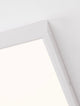 Itos LED Deckenleuchte 3000K Detailansicht des minimalistischen Rahmens in Schwarz.