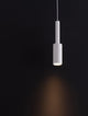 Joy LED Pendelleuchte Ø 4cm 3000K in modernem Design auf schwarzem Hintergrund