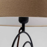 Detailaufnahme der Tischleuchte Face Wire Nature mit stilvollem, hellem Lampenschirm aus Textil.