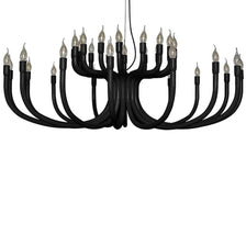 Karman Snoob Kronleuchter Ø 130cm in elegantem Schwarz, ideal für moderne und klassische Räume.