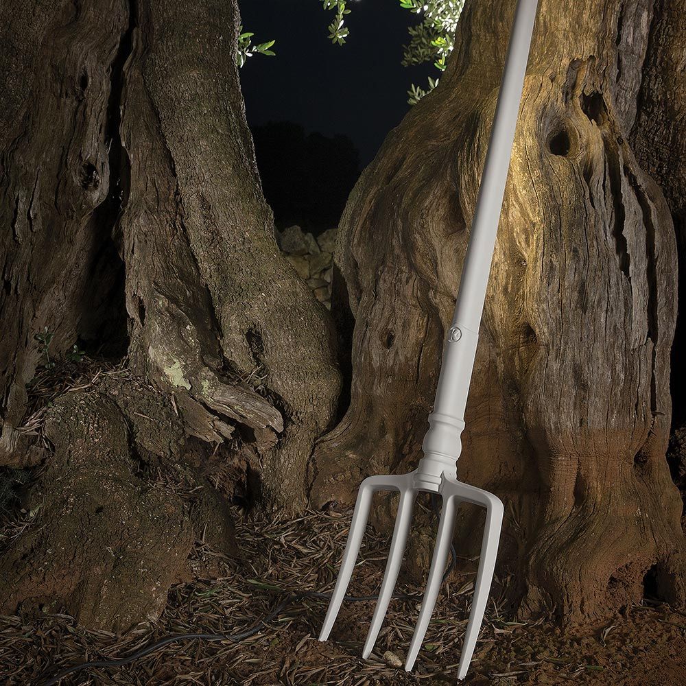 Karman Tobia LED lámpara de pie de exterior pitchfork blanco