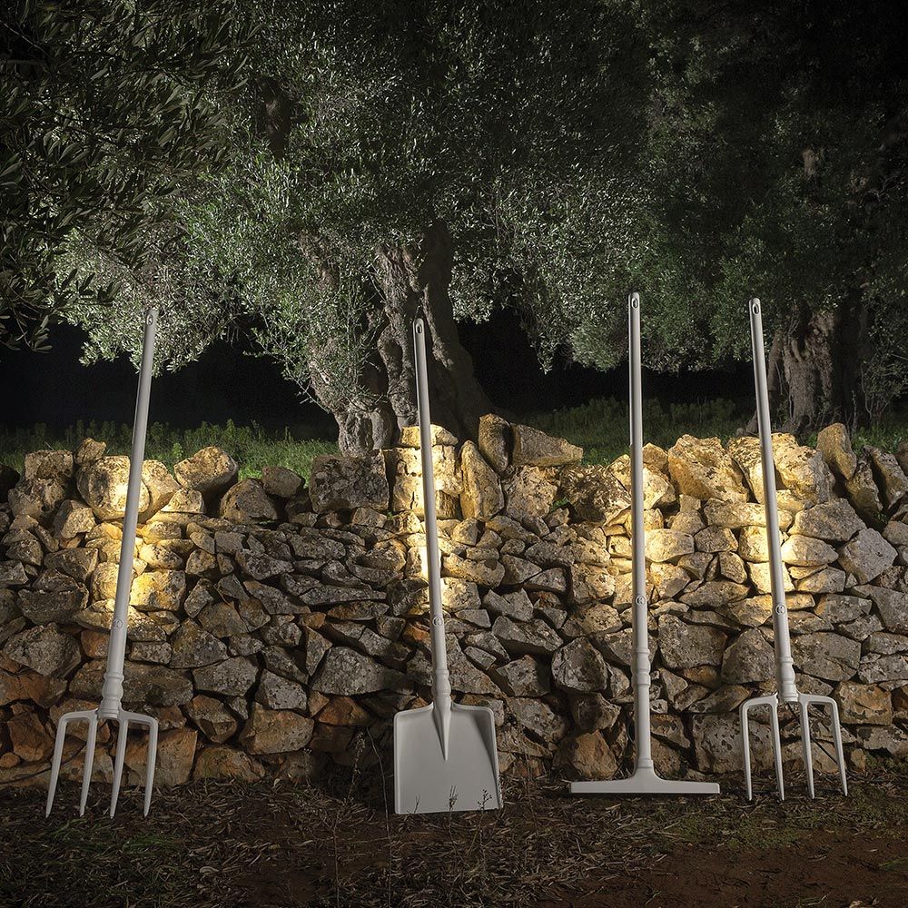 Karman Tobia LED lámpara de pie de exterior pitchfork blanco