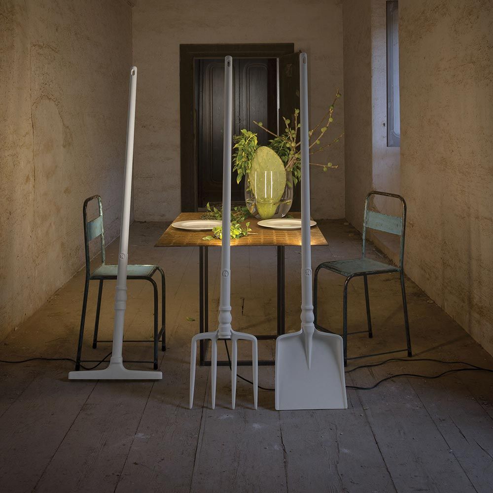 Karman Tobia Lámpara de pie LED Shovel Blanco