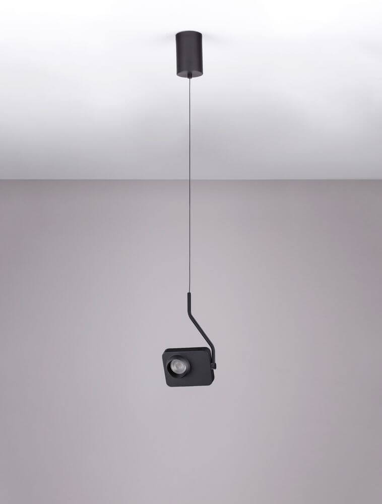 Kedros LED Pendelleuchte 3000K in Schwarz, modernes Design, ideal für Wohnräume und Büros.