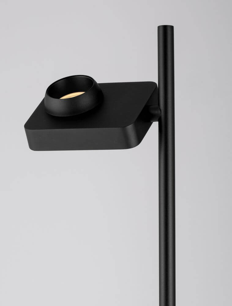 Kedros LED Stehlampe H 131cm 3000K in modernem Schwarz, ideal für Wohnzimmer und Arbeitszimmer.