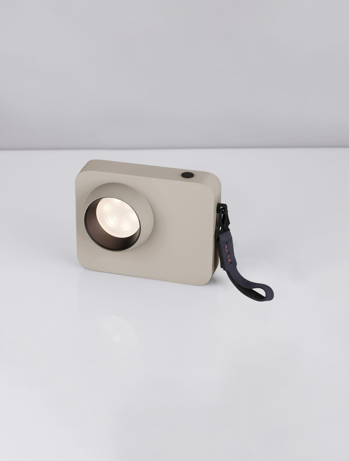 Kedros LED Tischleuchte 3000K (36)