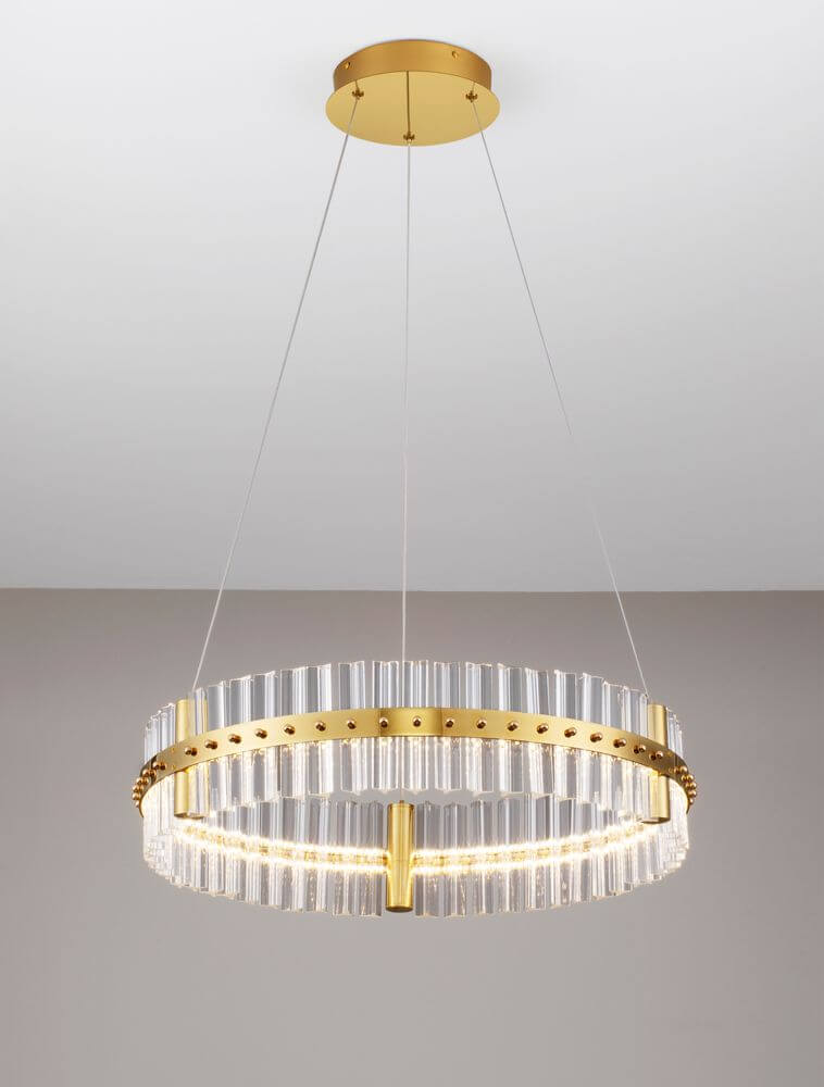 Kezo LED Pendelleuchte Ø 60cm 3000K Gold in elegantem Design mit goldfarbenem Edelstahl und klarem Glas.