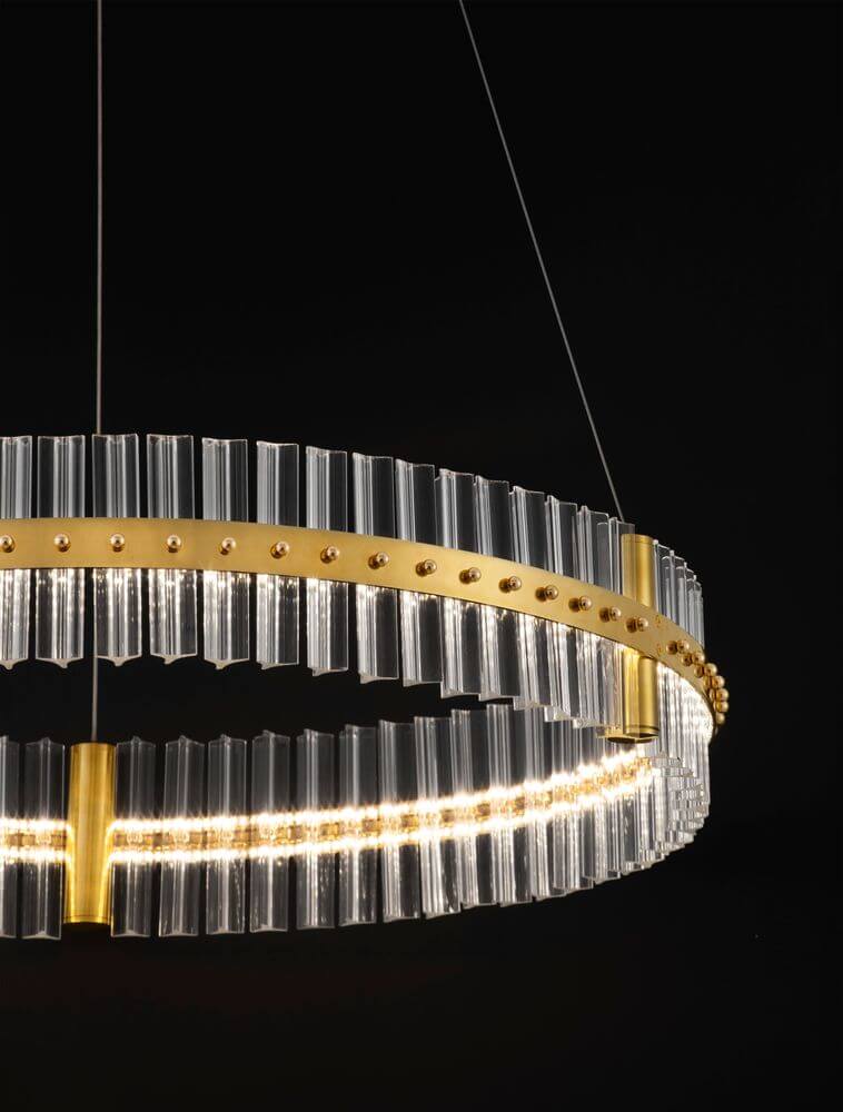 Kezo LED Pendelleuchte Ø 78cm 3000K Gold mit elegantem Design und hochwertigem Metall und Glas.