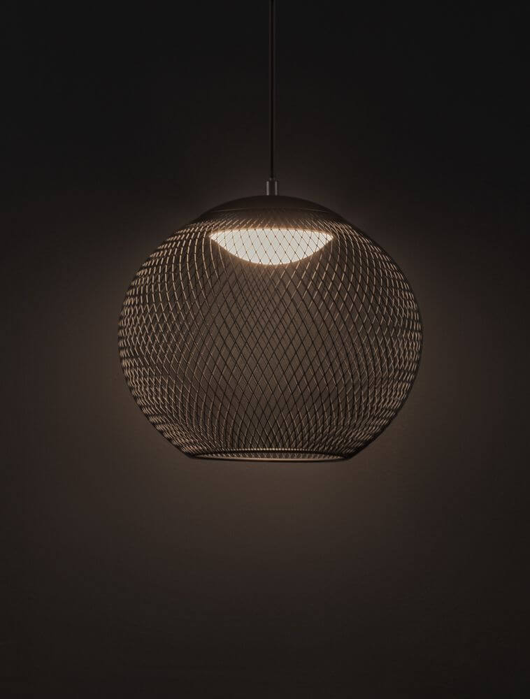 Kinetic LED Pendelleuchte in Schwarz, modernes Drahtdesign, 153 cm hoch, 30 cm Durchmesser, ideal für Schlaf- und Wohnzimmer.