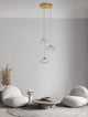 King Pendelleuchte 3-flammig Ø 25cm Gold, Transparent im modernen Wohnraum mit stilvollem Design.