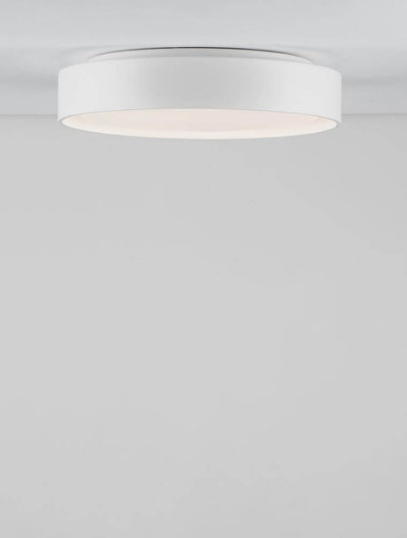 Koi LED plafonnier Ø 48 cm 3000K - plafonnier rond blanc avec lumière blanc chaud.