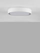 Koi LED Deckenleuchte Ø 48cm 3000K in modernem Design mit weißem Kunststoff-Cover und runder Metall-Schale.